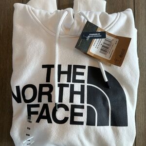 The North Face Half Dome Logo Hoodie White Size M NWT Pullover Sweatshirt